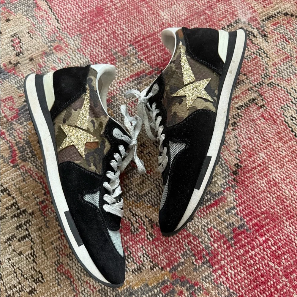 Golden Goose Camouflage, Black & Gold Star Running Sneakers - Picture 1 of 6
